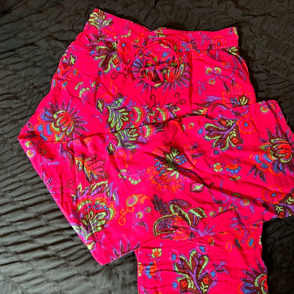 Wide leg pants